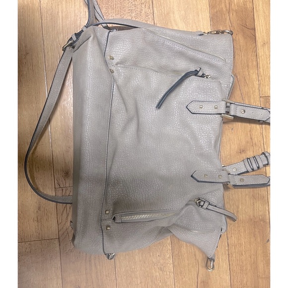 Large Maurices Purse. Tan/grayish pebbled color - Picture 4 of 8